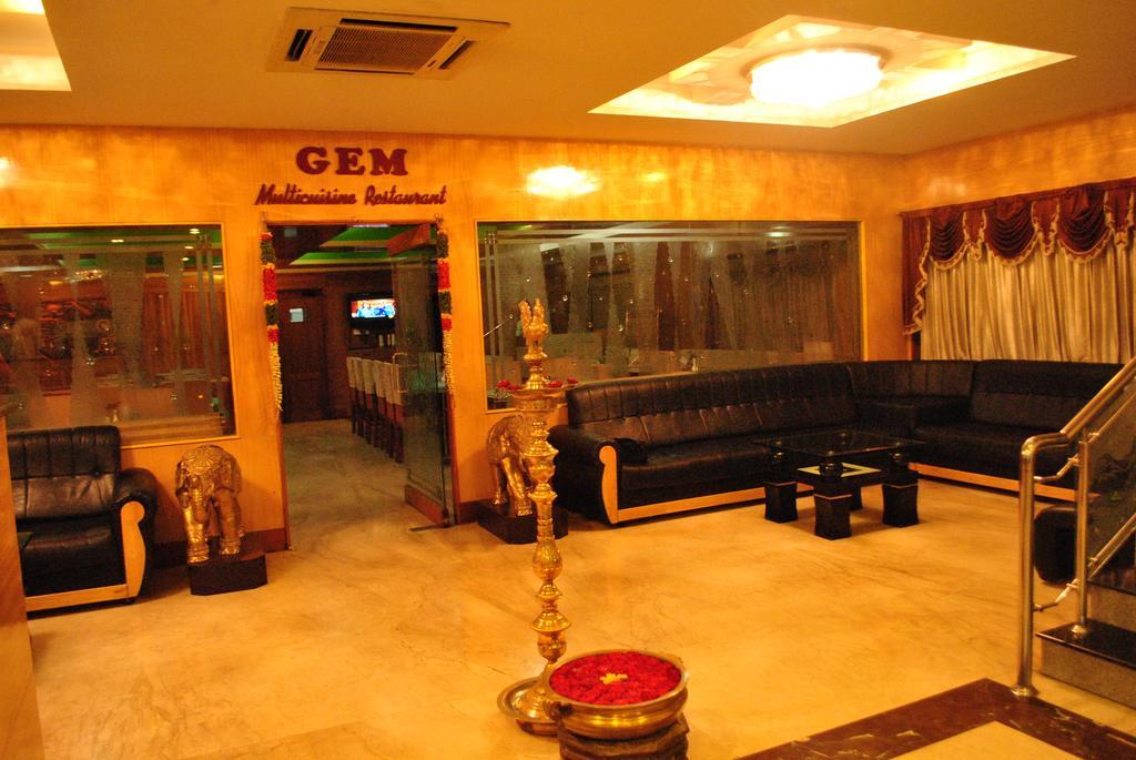 Hotel Sona'S Tiruchirappalli 외부 사진